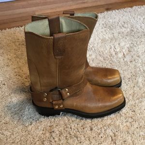 Leather Durango western boot